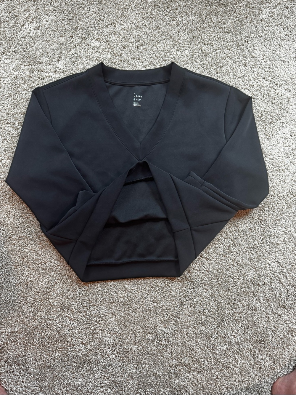A New Day Women’s Black V-Neck Pullover Sweatshirt Long Sleeve Casual Top Medium - Picture 4 of 10